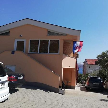 Apartmani Ivankovic Karlobag Exteriér fotografie