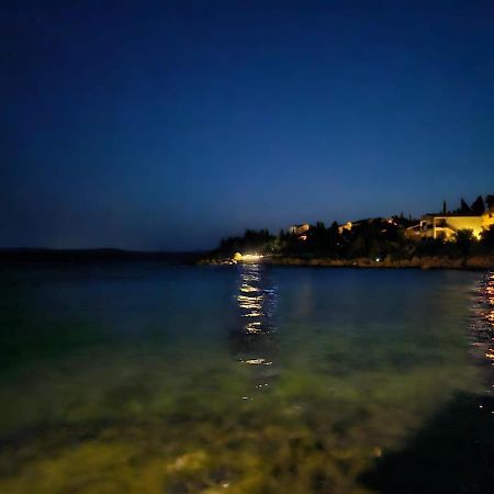 Apartmani Ivankovic Karlobag Exteriér fotografie