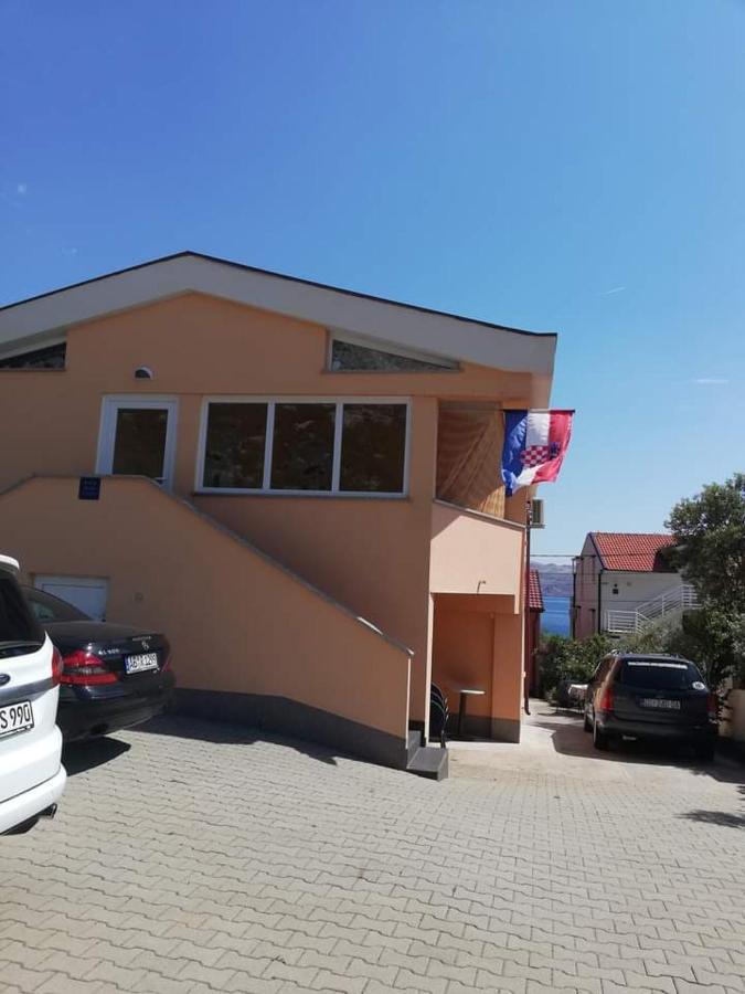 Apartmani Ivankovic Karlobag Exteriér fotografie